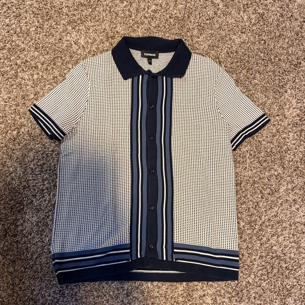 Express Navy and White Men's Casual Button Down Shirt